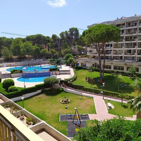 Apartamento Салоу Екстериор снимка