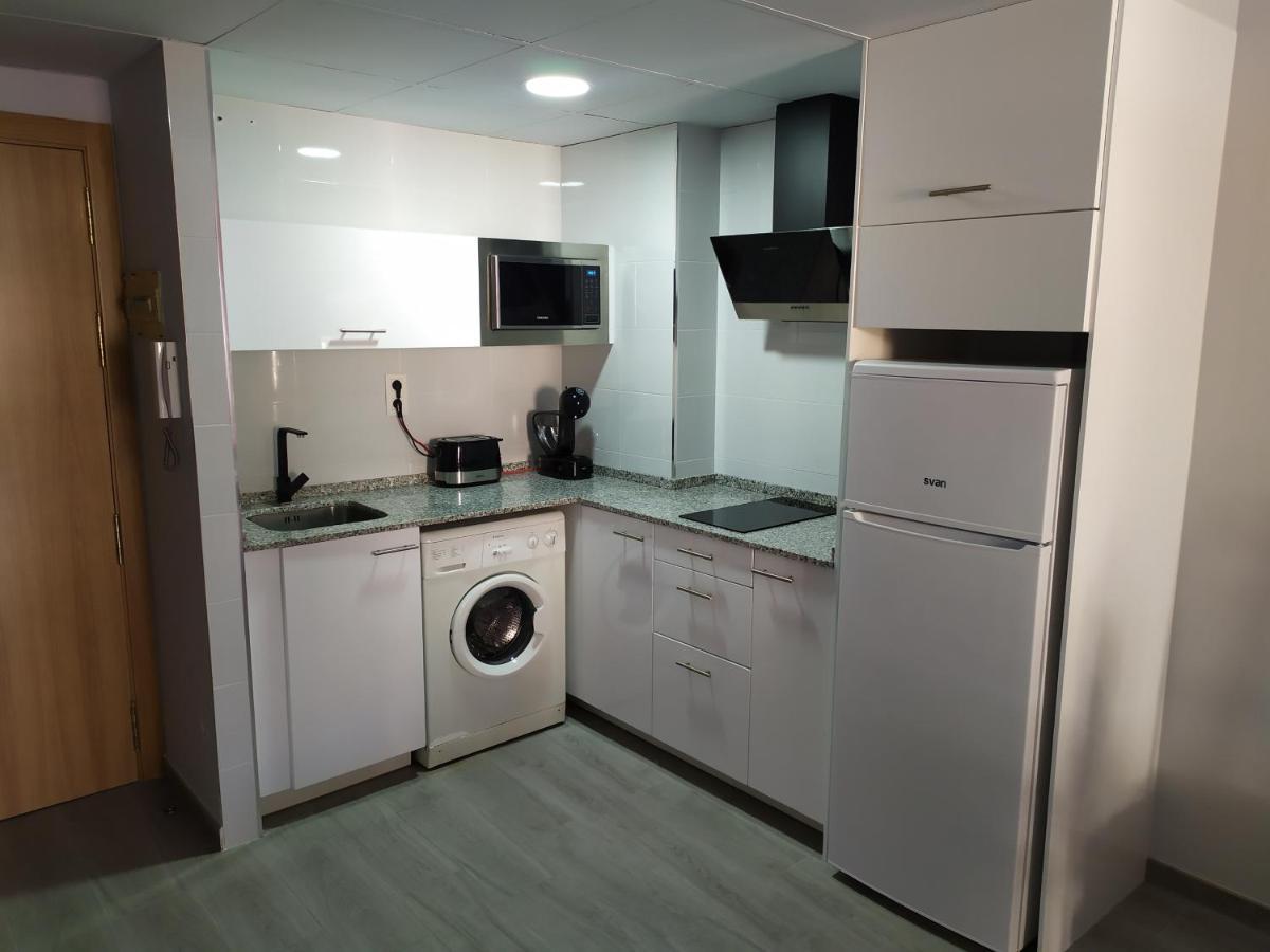 Apartamento Салоу Екстериор снимка