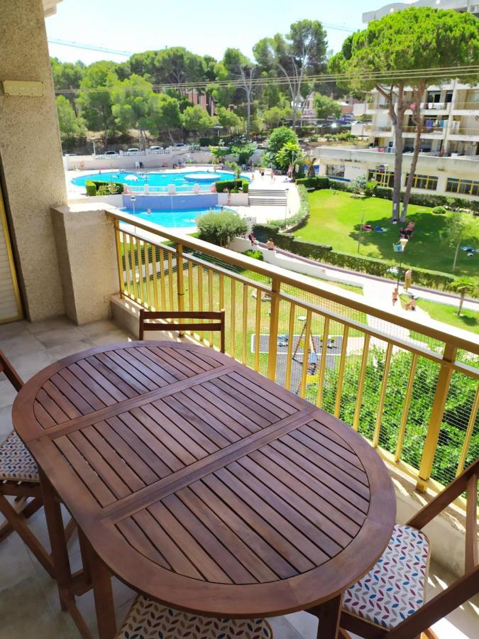 Apartamento Салоу Екстериор снимка