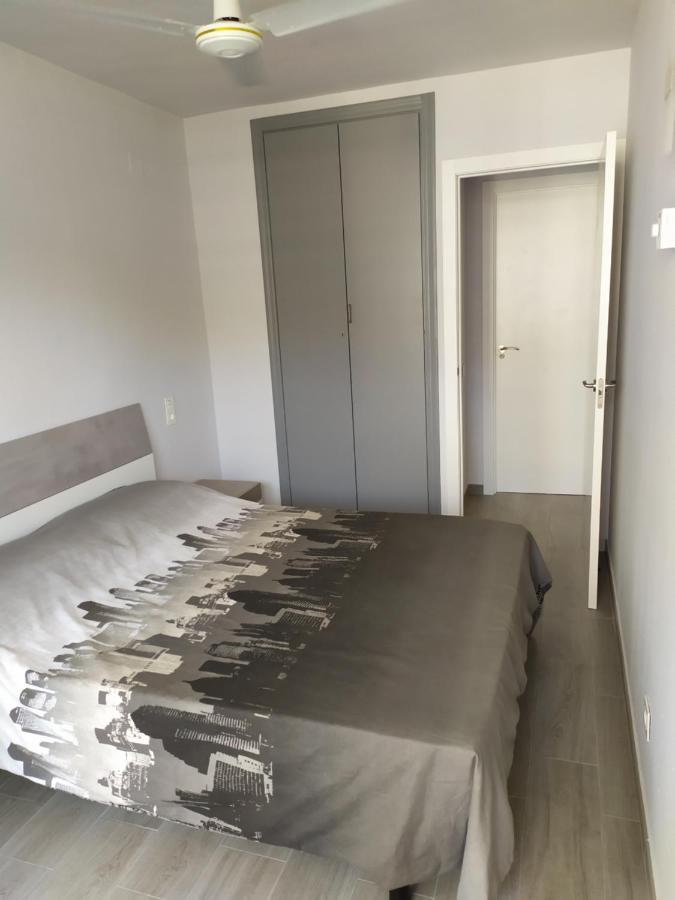 Apartamento Салоу Екстериор снимка