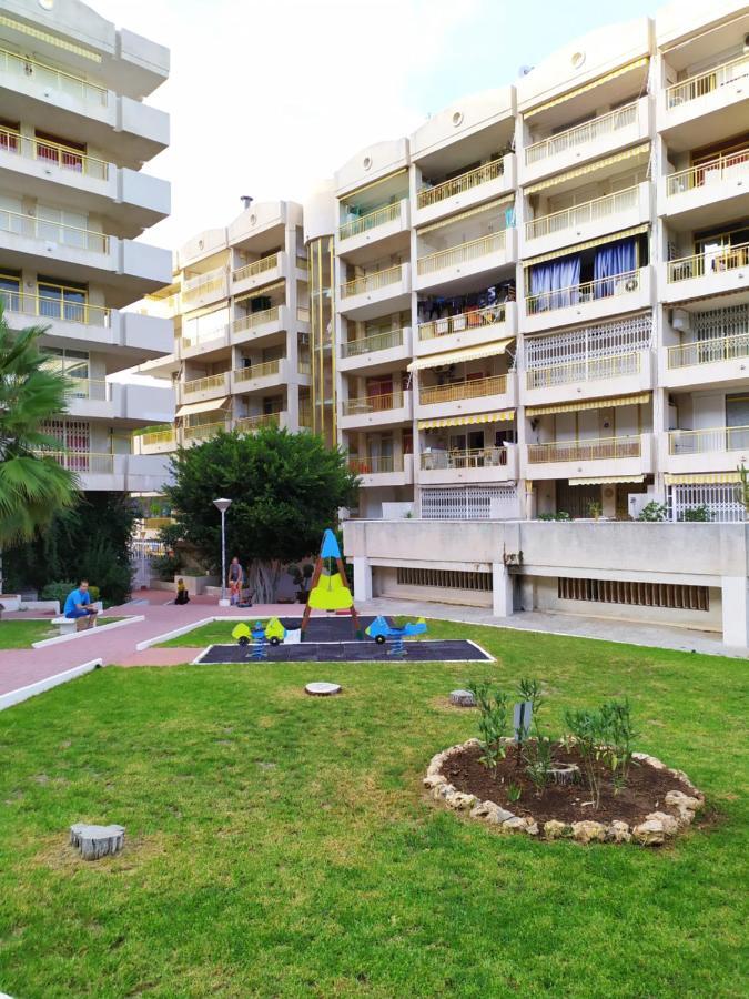 Apartamento Салоу Екстериор снимка